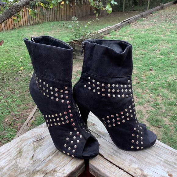 Liliana Glam Gold Studded Black Faux Suede Open Toe Ankle Boots 5" Heel  Size 9 - Picture 1 of 5